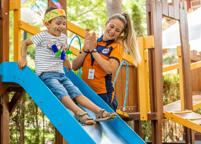 Asteria Family Sunny Hotel 4*