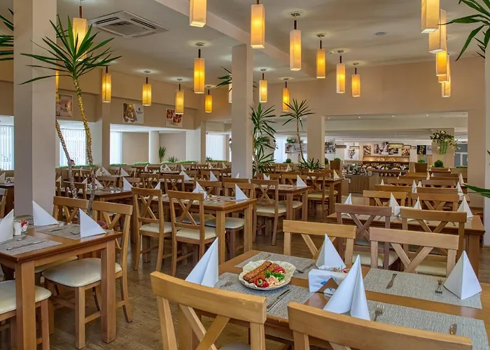 Asteria Family Sunny Szálloda 4*