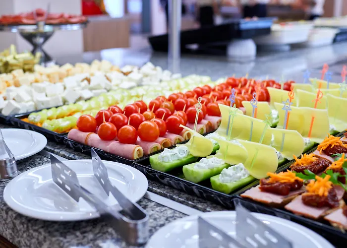 Asteria Family Sunny Szálloda 4*